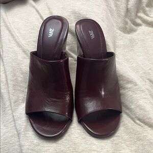 Zara Women's Deep Burgundy Mules
